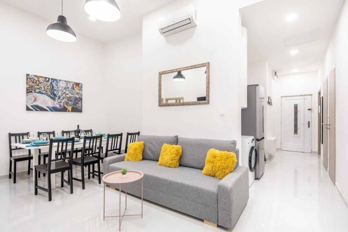 Apartment Very Large & New Budapest